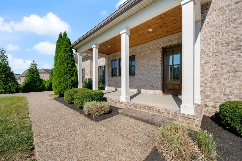 4174 Old Light Cir Arrington, TN 37014