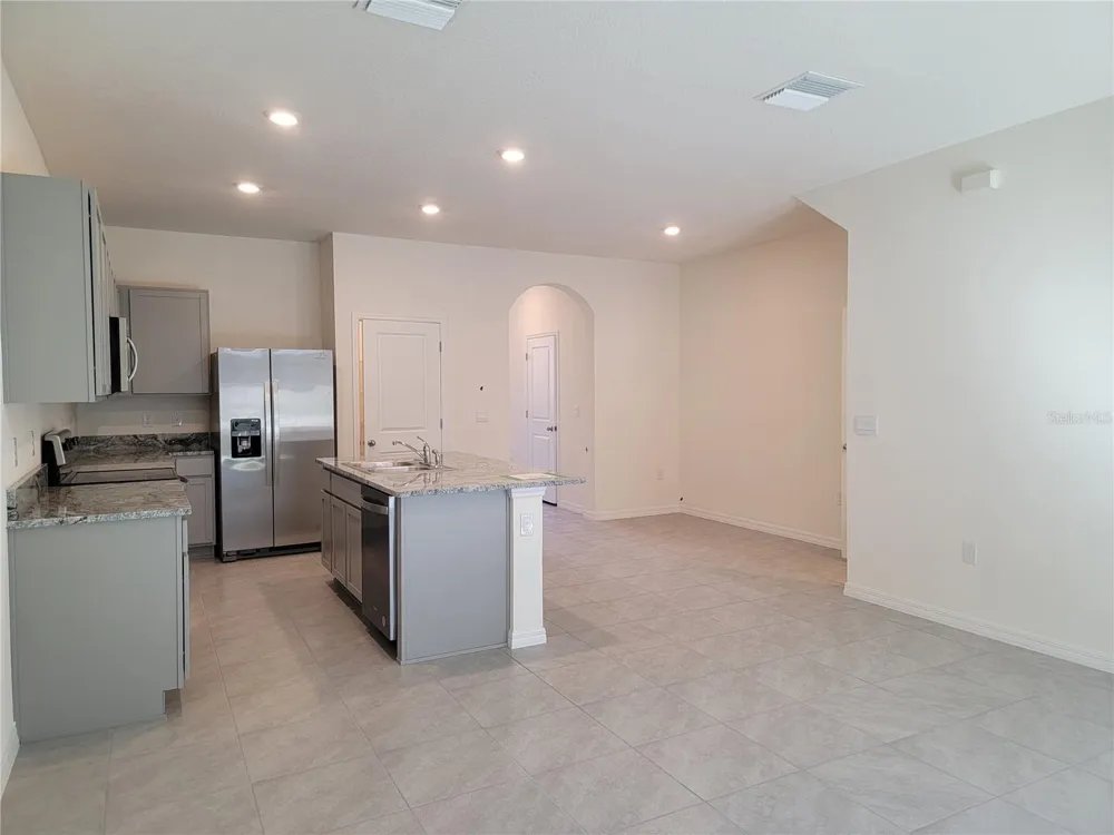 2892 EVERGREEN ELM PASS Wesley Chapel, FL 33543