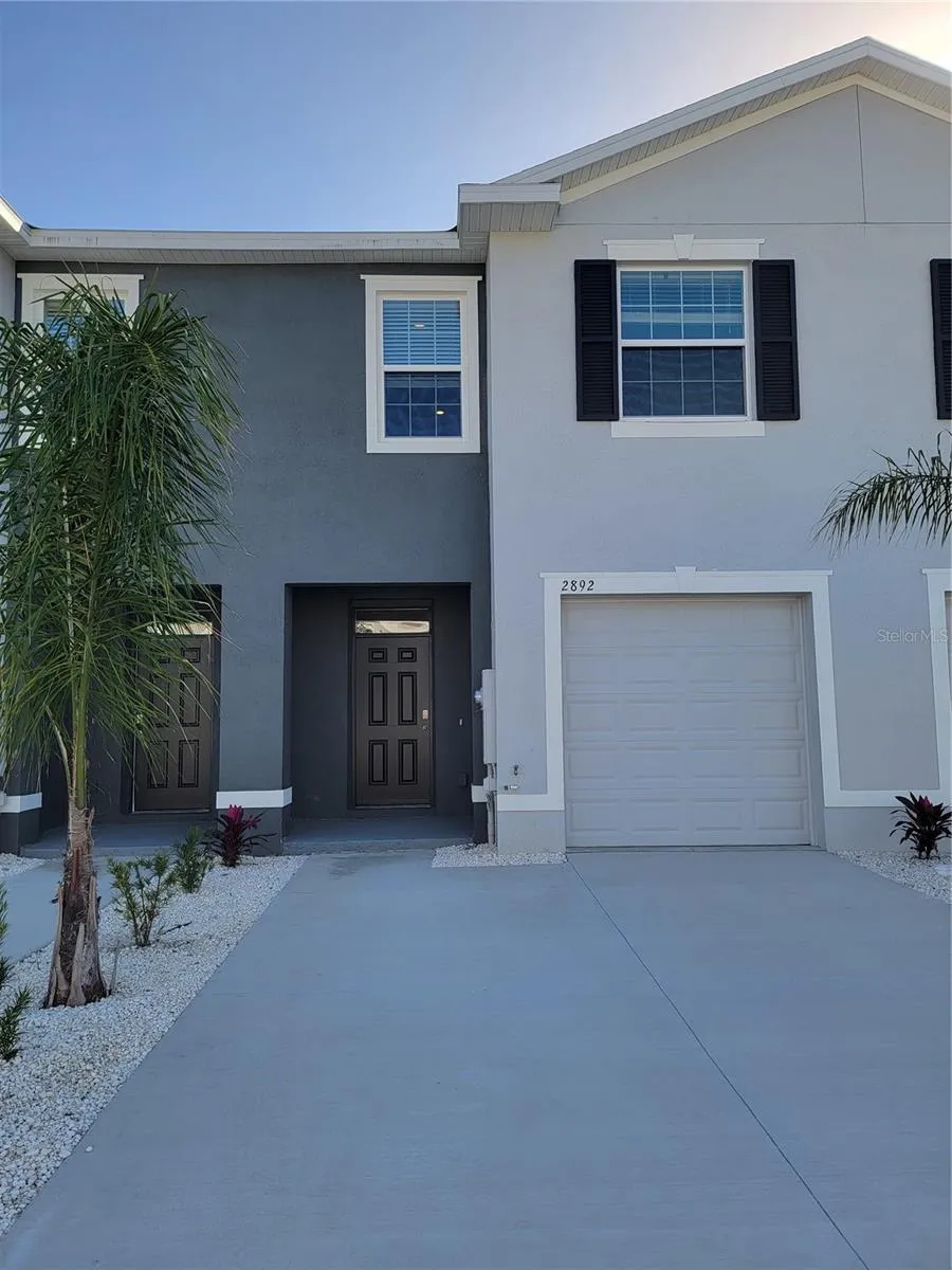 2892 EVERGREEN ELM PASS Wesley Chapel, FL 33543