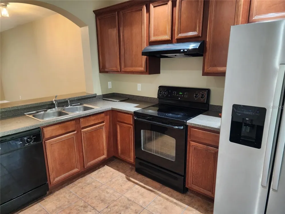 15924 FISHHAWK CREEK LANE Lithia, FL 33547