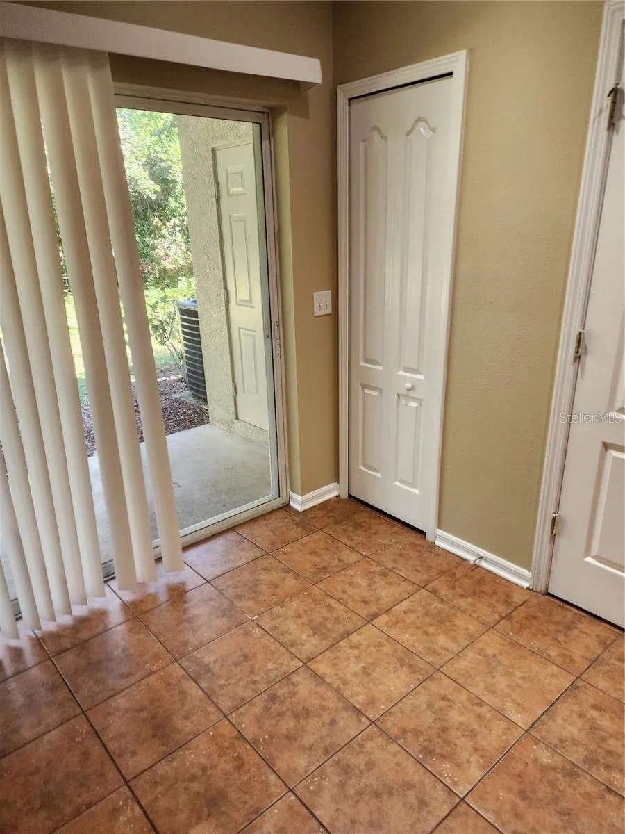 15924 FISHHAWK CREEK LANE Lithia, FL 33547