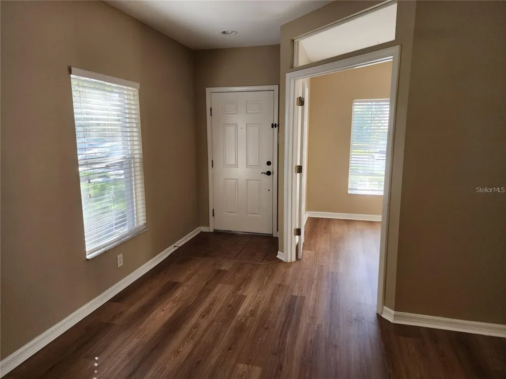 15924 FISHHAWK CREEK LANE Lithia, FL 33547
