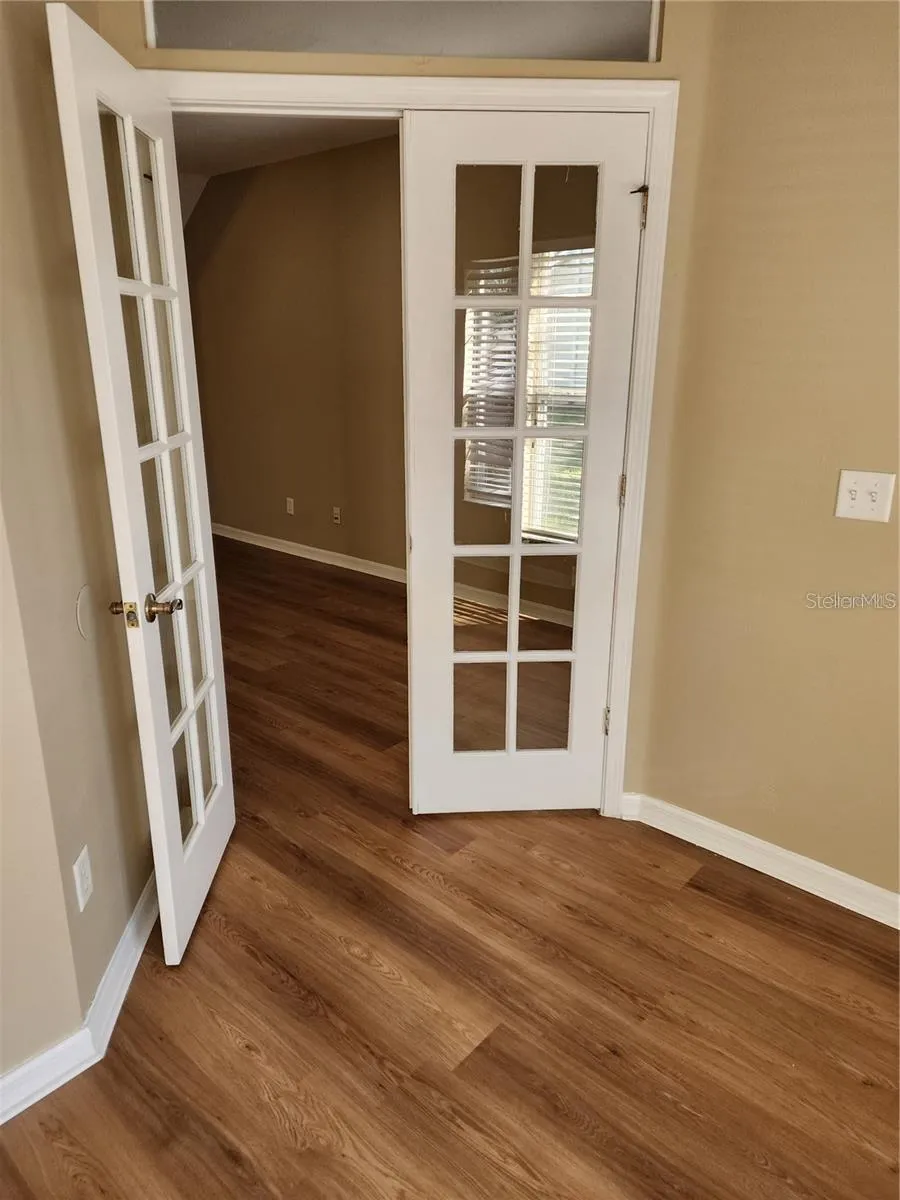 15924 FISHHAWK CREEK LANE Lithia, FL 33547