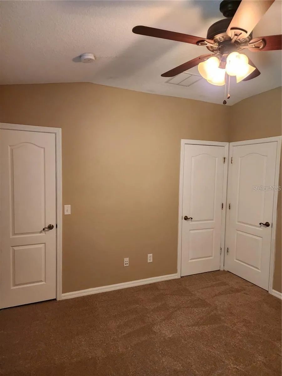 15924 FISHHAWK CREEK LANE Lithia, FL 33547
