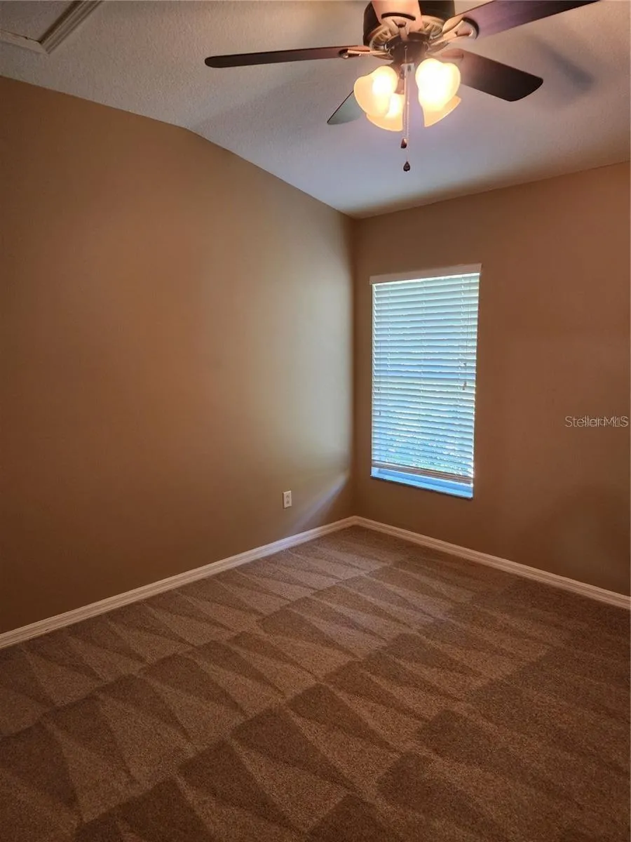 15924 FISHHAWK CREEK LANE Lithia, FL 33547