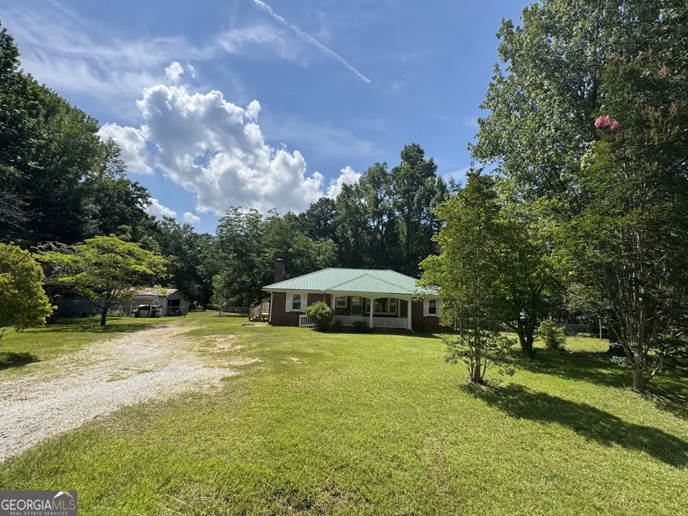 904 Eastside School RD Senoia, GA 30276