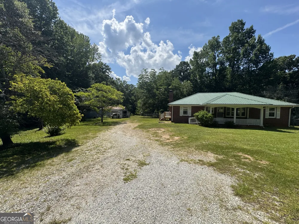 904 Eastside School RD Senoia, GA 30276