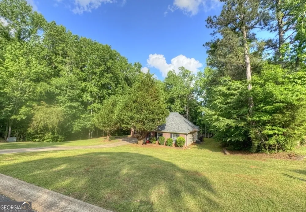 239 Old Pond RD LaGrange, GA 30241