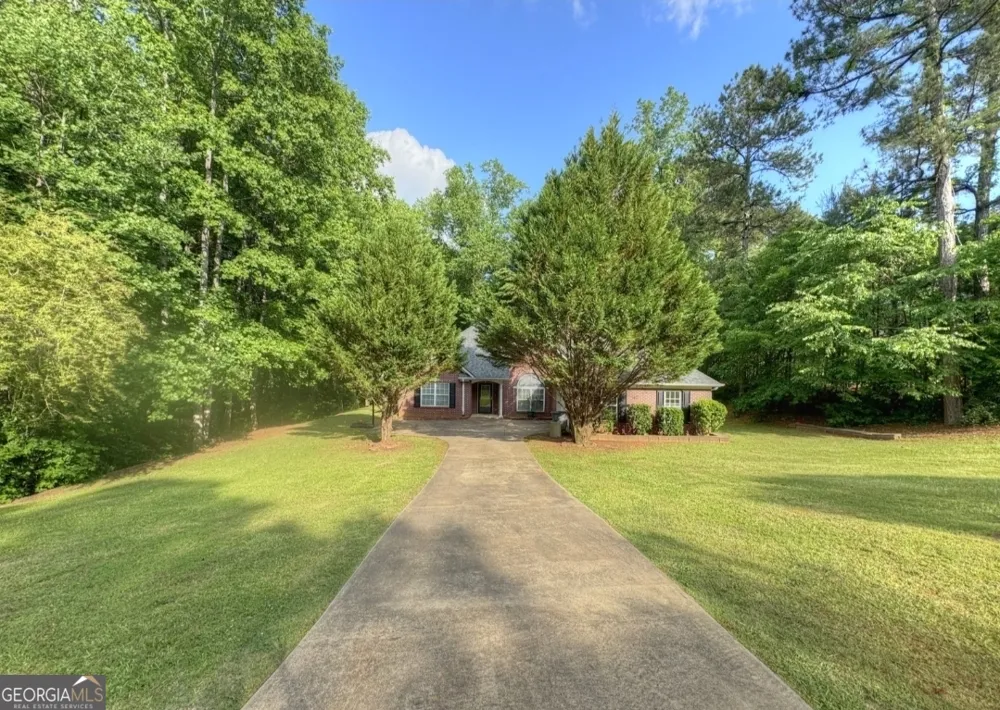239 Old Pond RD LaGrange, GA 30241