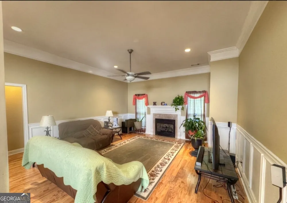 239 Old Pond RD LaGrange, GA 30241