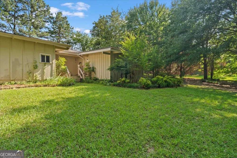 117 Meadow LN Calhoun, GA 30701