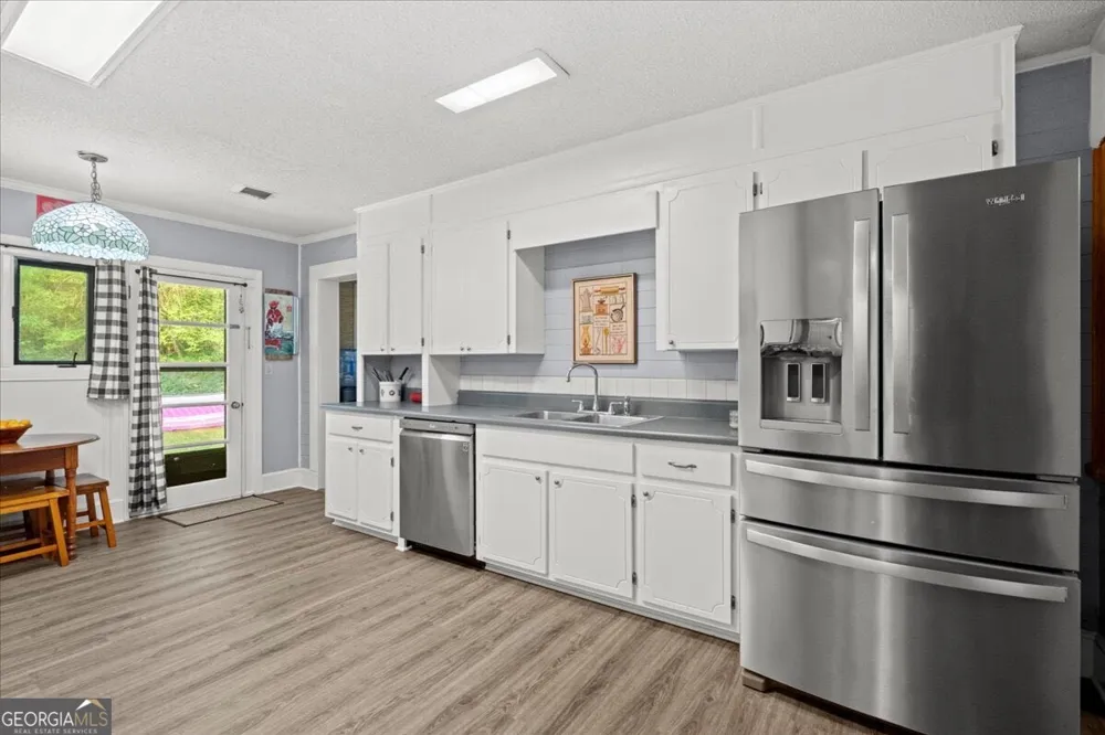 117 Meadow LN Calhoun, GA 30701