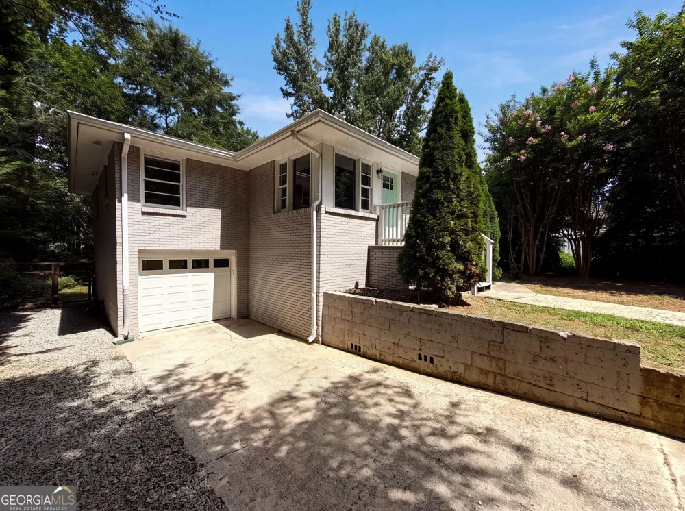2336 Nesbitt DR NE Brookhaven, GA 30319