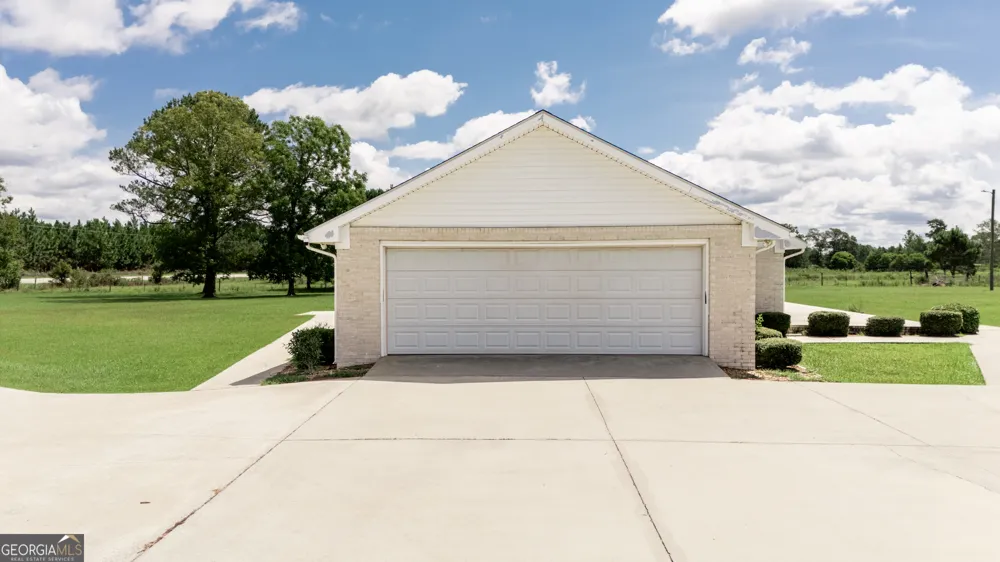 691 Broxton HWY Fitzgerald, GA 31750