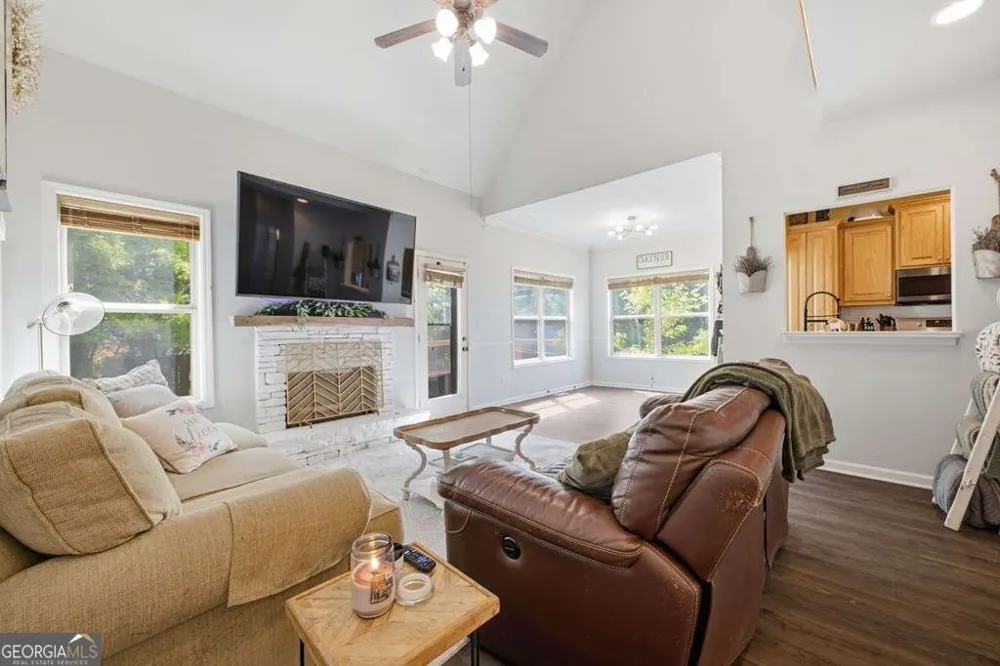 105 Arbor Hills CIR Talking Rock, GA 30175