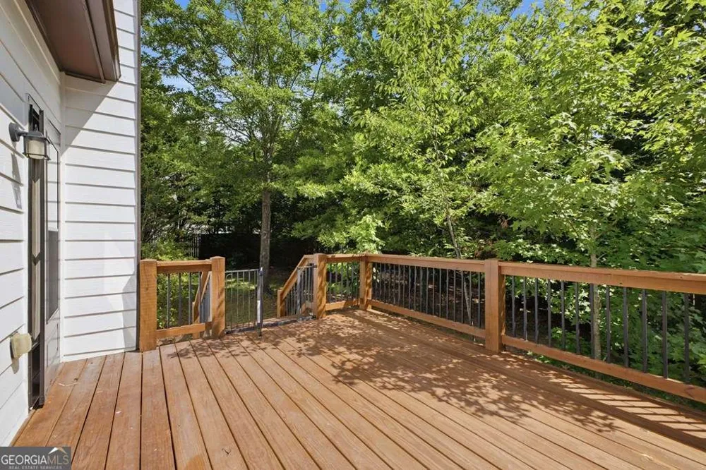 105 Arbor Hills CIR Talking Rock, GA 30175