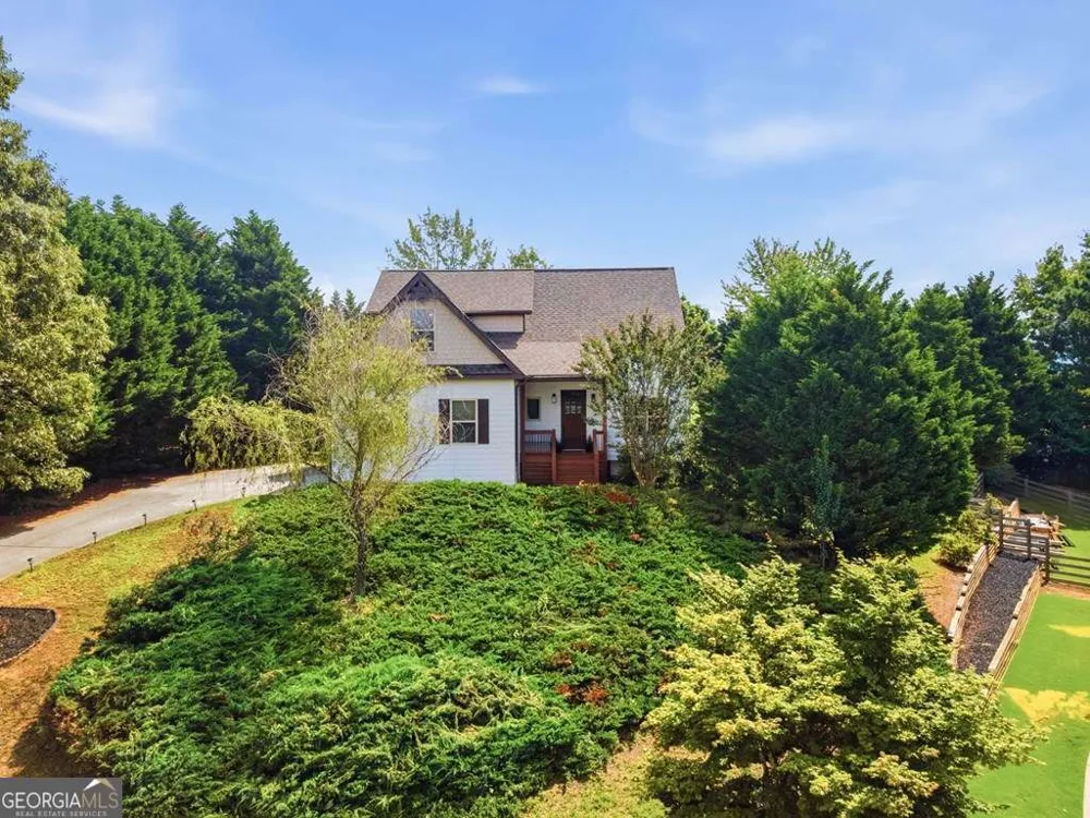 105 Arbor Hills CIR Talking Rock, GA 30175