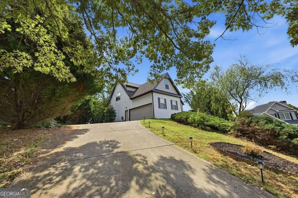 105 Arbor Hills CIR Talking Rock, GA 30175
