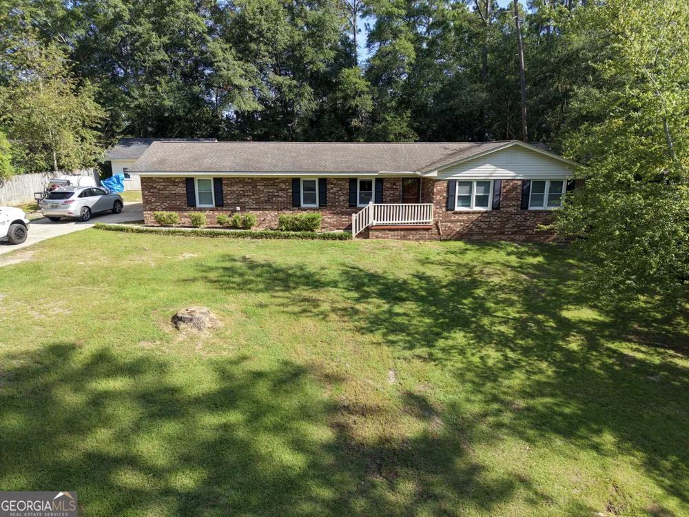 307 Pinewood DR Dublin, GA 31021