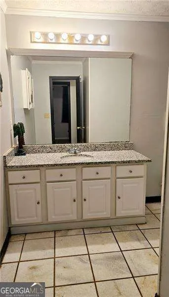 115 BOND DR Ellenwood, GA 30294