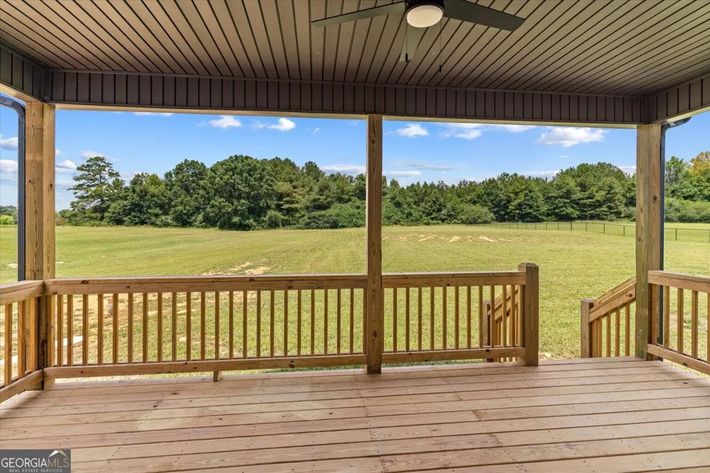 1067 Tucker School RD Cohutta, GA 30710