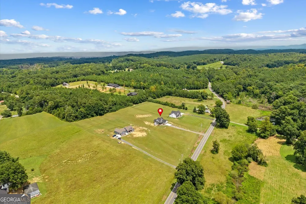 1067 Tucker School RD Cohutta, GA 30710