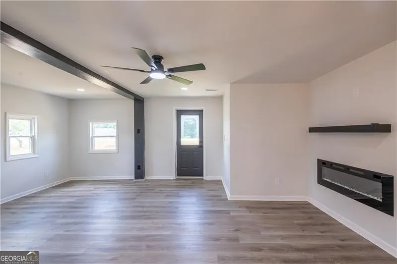 1404 N Forest AVE Hartwell, GA 30643