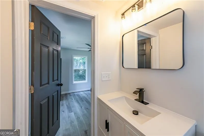 1404 N Forest AVE Hartwell, GA 30643