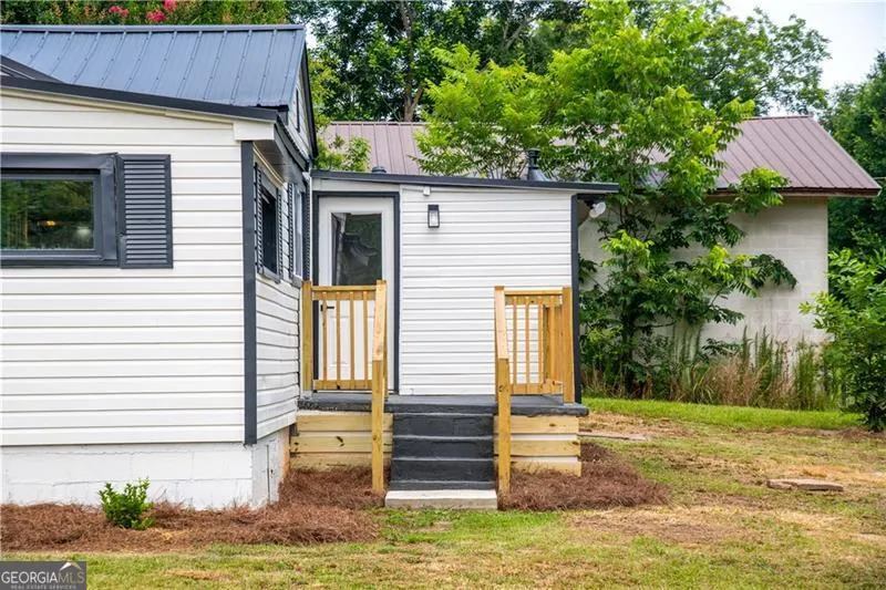 1404 N Forest AVE Hartwell, GA 30643