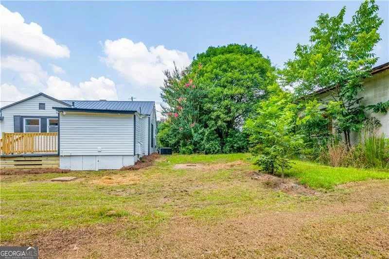 1404 N Forest AVE Hartwell, GA 30643