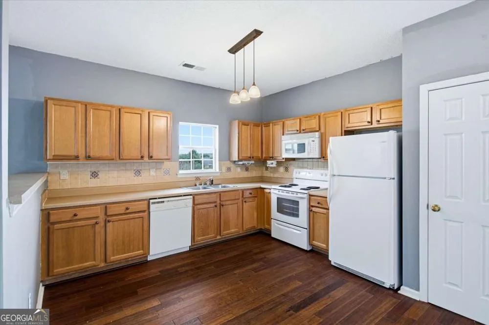 117 Hawkeye LN NW Conyers, GA 30012