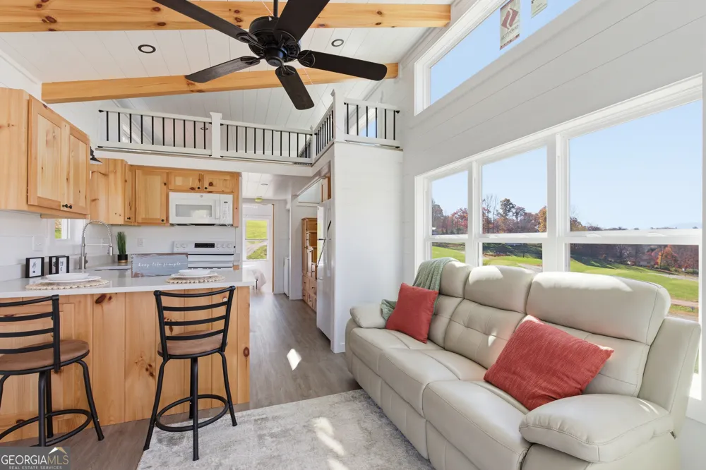 527 Saunders RD Franklin, NC 28734