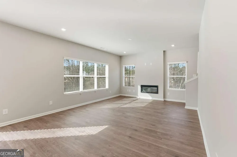 3121 Reserve VLY Douglasville, GA 30135