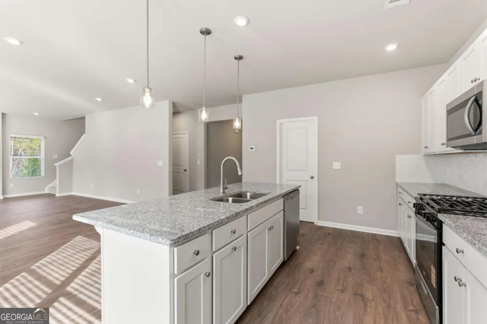 3121 Reserve VLY Douglasville, GA 30135