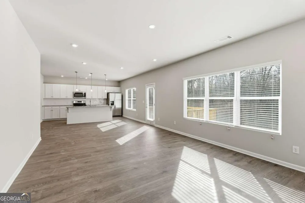 3121 Reserve VLY Douglasville, GA 30135