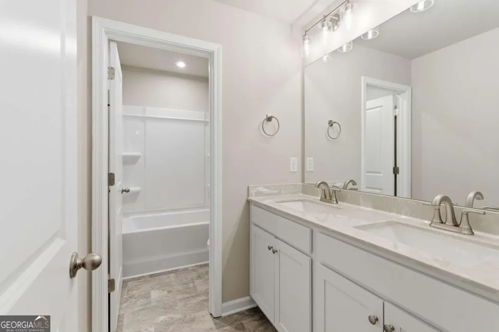 3121 Reserve VLY Douglasville, GA 30135