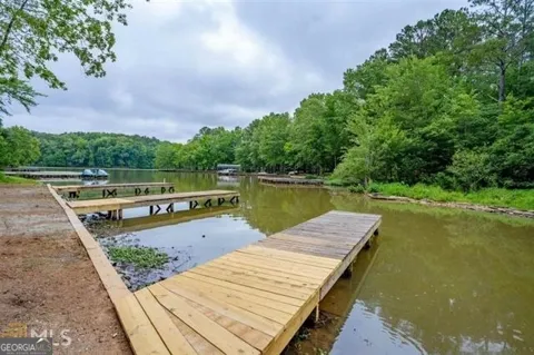 1411 Northwoods DR