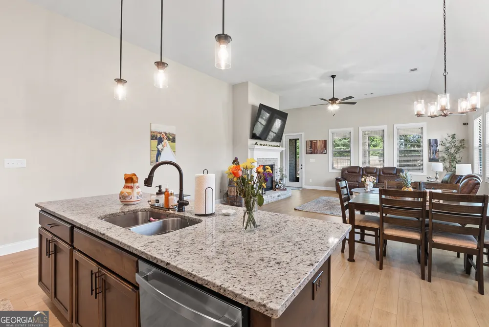 403 Cannon Point DR Bonaire, GA 31005