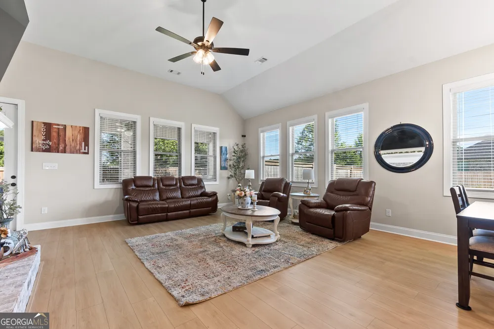 403 Cannon Point DR Bonaire, GA 31005