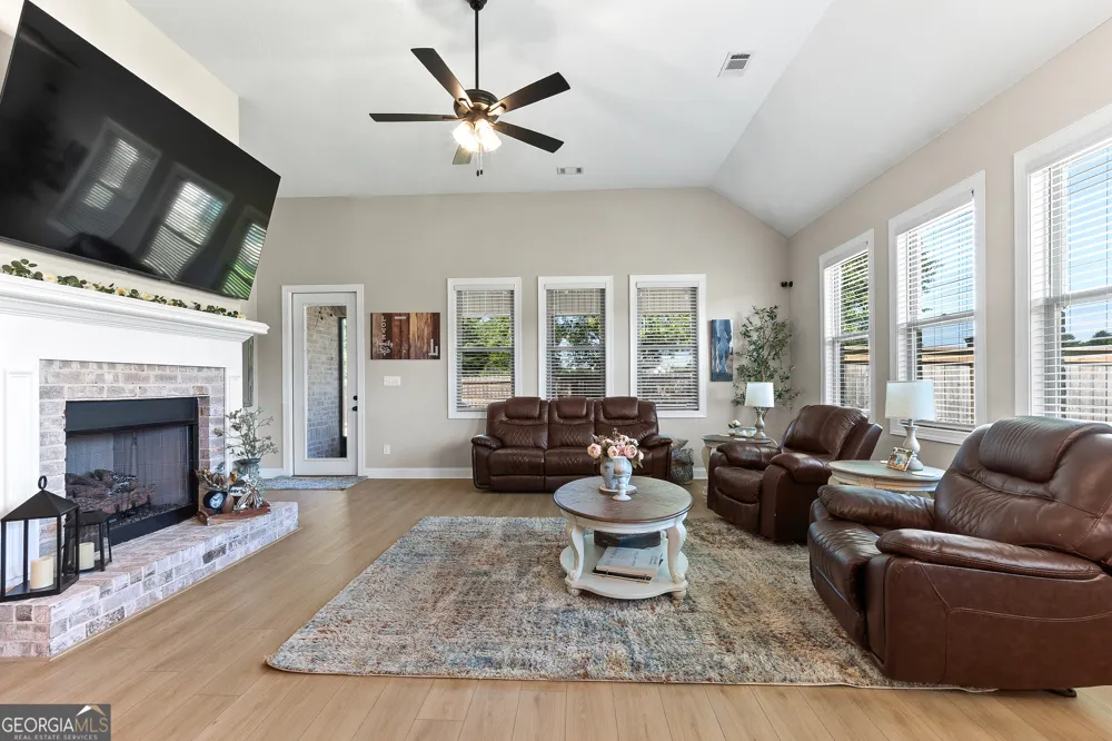 403 Cannon Point DR Bonaire, GA 31005