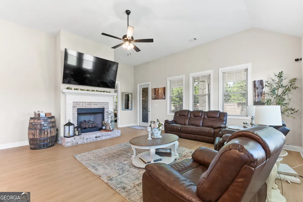 403 Cannon Point DR Bonaire, GA 31005