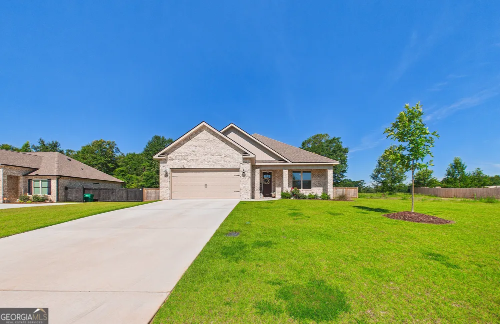 403 Cannon Point DR Bonaire, GA 31005