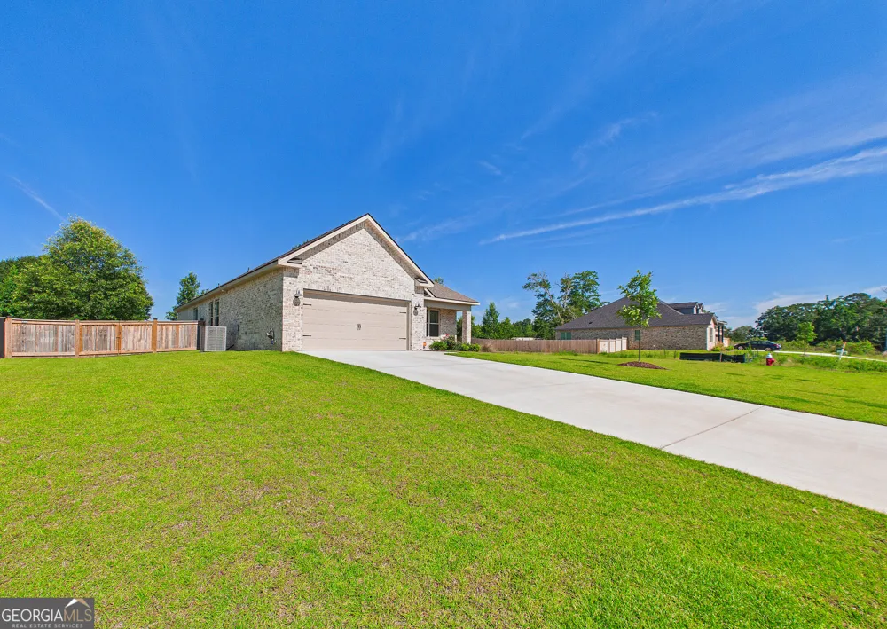 403 Cannon Point DR Bonaire, GA 31005
