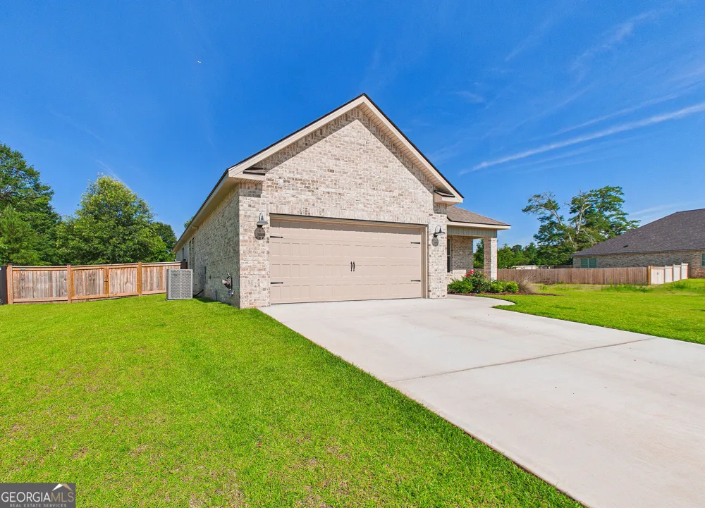 403 Cannon Point DR Bonaire, GA 31005
