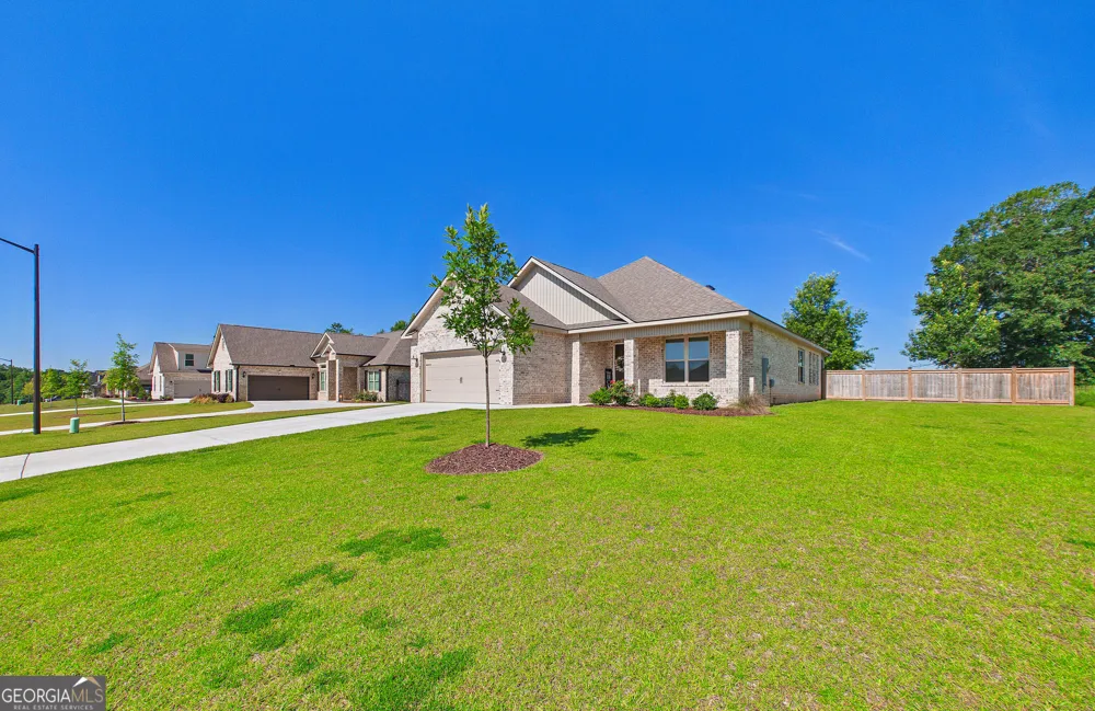 403 Cannon Point DR Bonaire, GA 31005