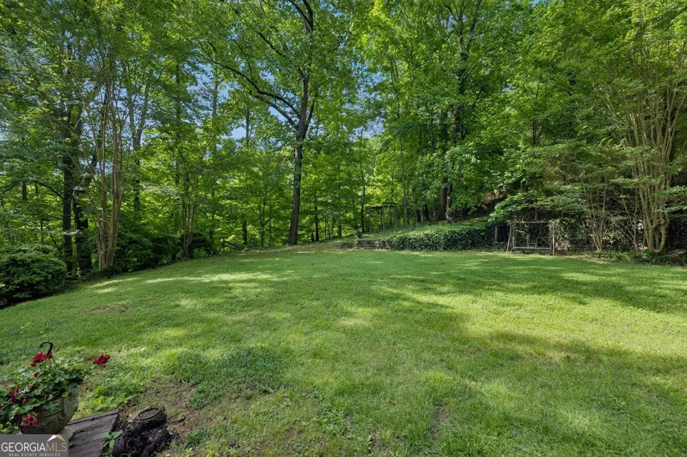 2213 Rocky Face CIR Dalton, GA 30720
