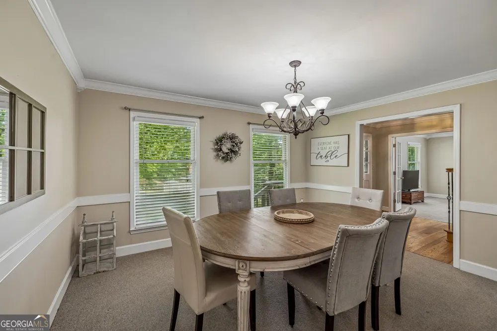 2213 Rocky Face CIR Dalton, GA 30720