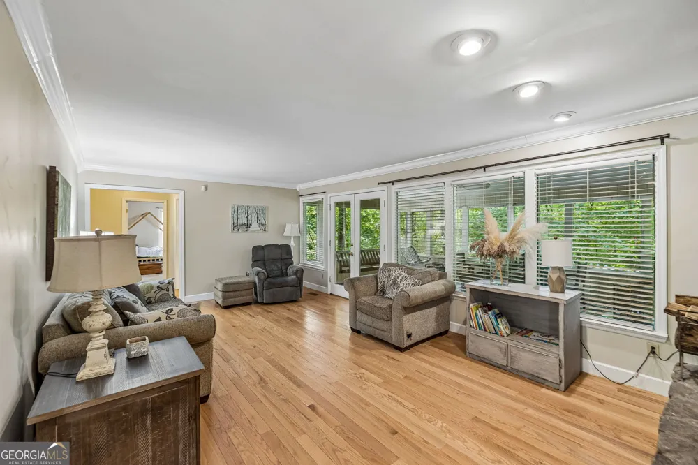2213 Rocky Face CIR Dalton, GA 30720