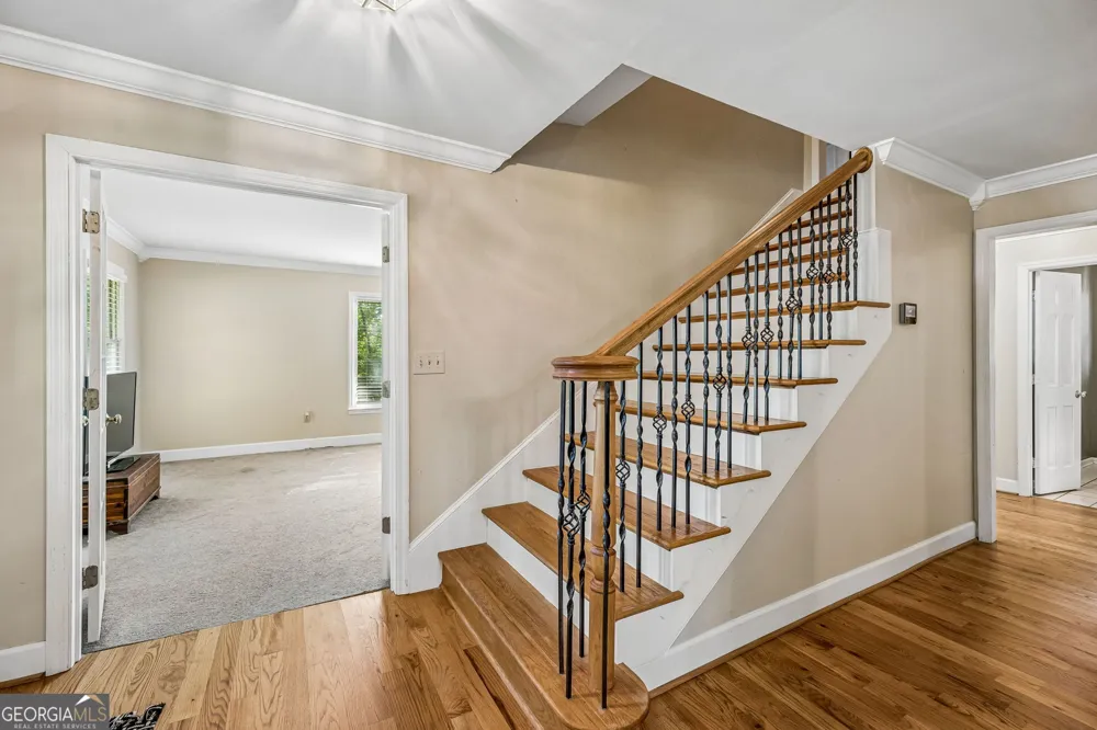 2213 Rocky Face CIR Dalton, GA 30720