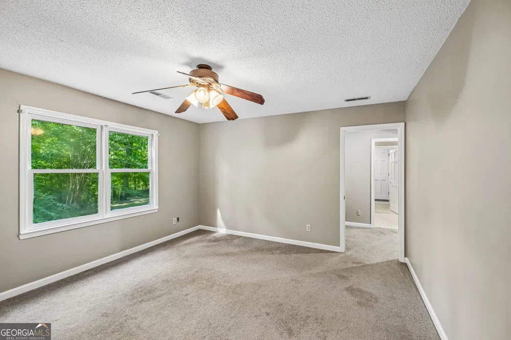 2213 Rocky Face CIR Dalton, GA 30720